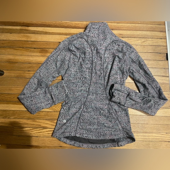 Lululemon Run Brisk Jacket 🍋 - Picture 2 of 4